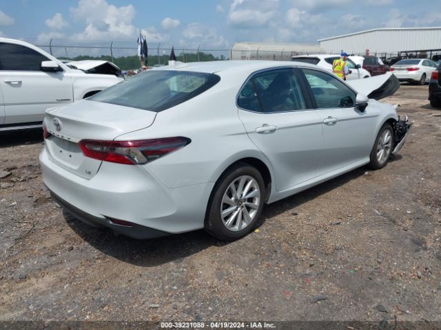 Photo 3 VIN: 4T1C11AK6PU187159 - TOYOTA CAMRY 