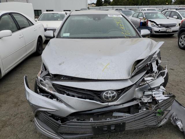 Photo 4 VIN: 4T1C11AK6PU799801 - TOYOTA CAMRY LE 