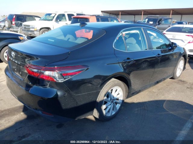 Photo 3 VIN: 4T1C11AK6PU802275 - TOYOTA CAMRY 