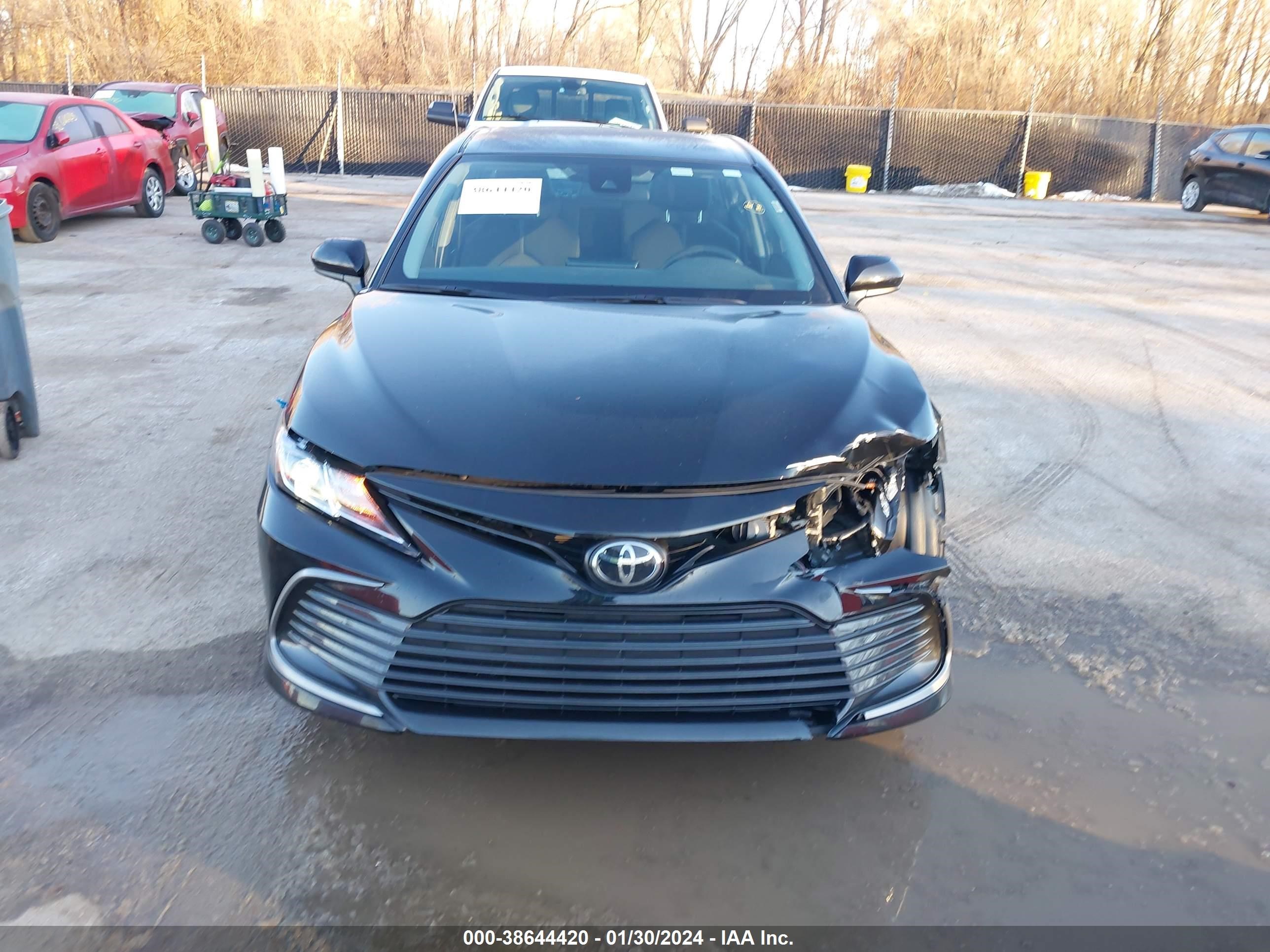 Photo 11 VIN: 4T1C11AK6PU839150 - TOYOTA CAMRY 