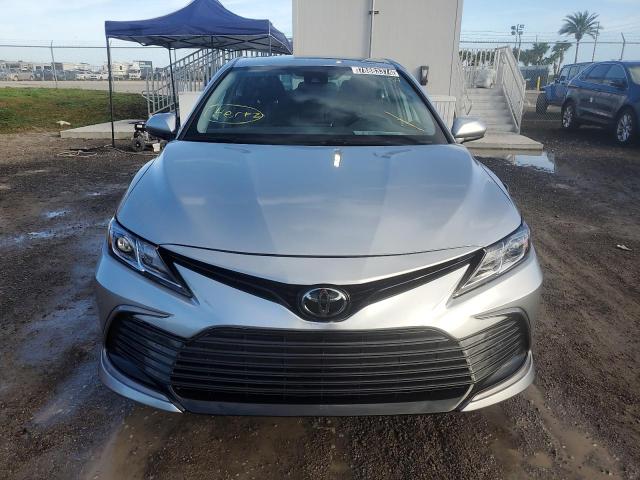 Photo 4 VIN: 4T1C11AK6RU859613 - TOYOTA CAMRY LE 