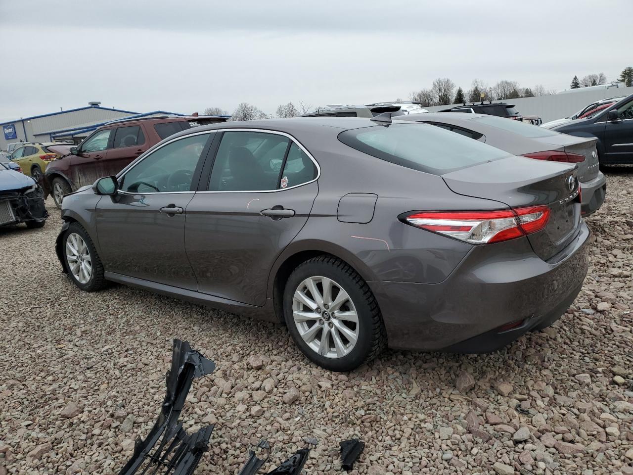 Photo 1 VIN: 4T1C11AK7LU338732 - TOYOTA CAMRY 