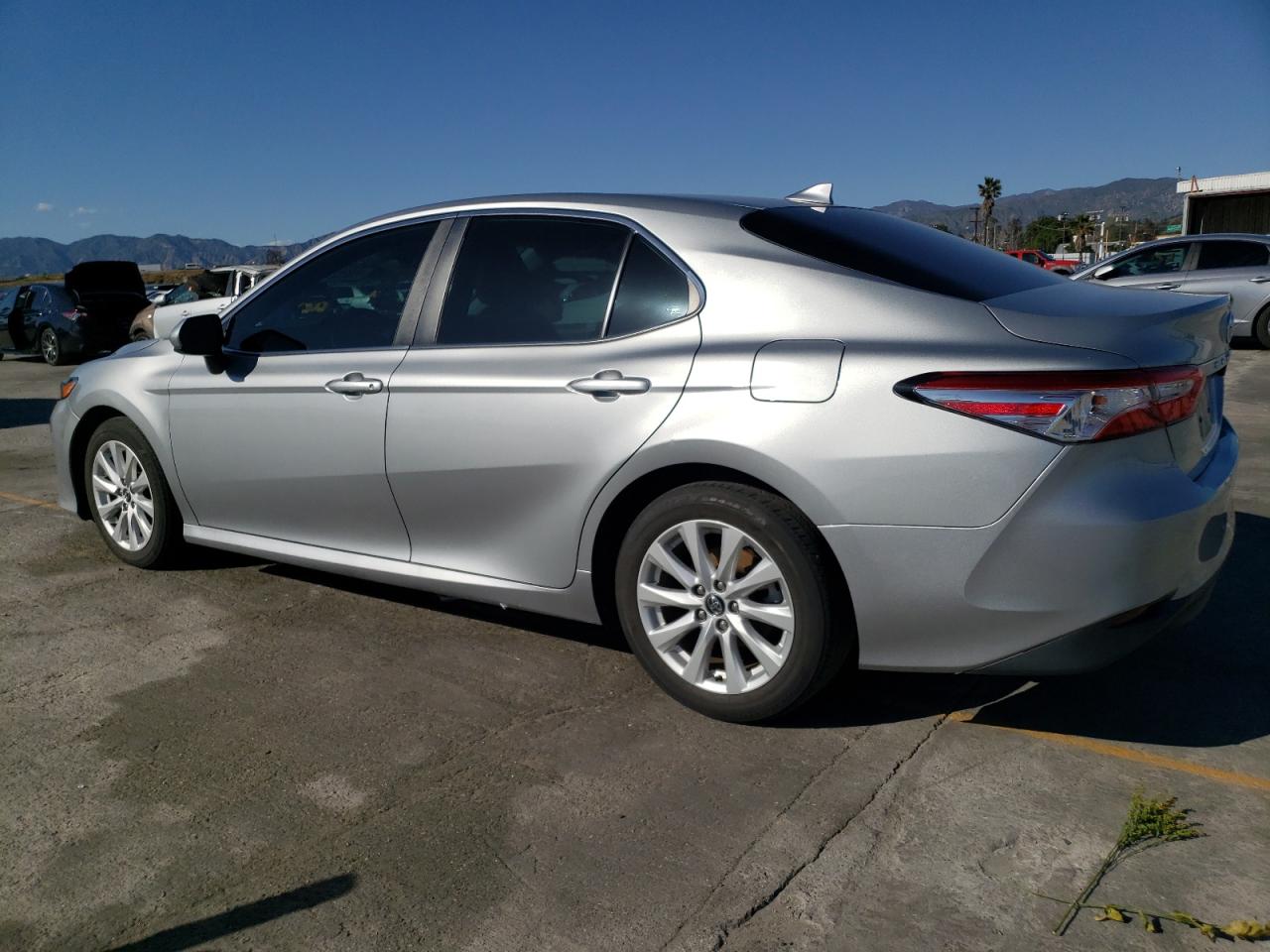 Photo 1 VIN: 4T1C11AK7LU349651 - TOYOTA CAMRY 