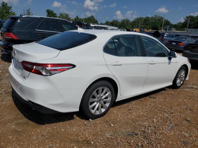 Photo 2 VIN: 4T1C11AK7LU359533 - TOYOTA CAMRY 