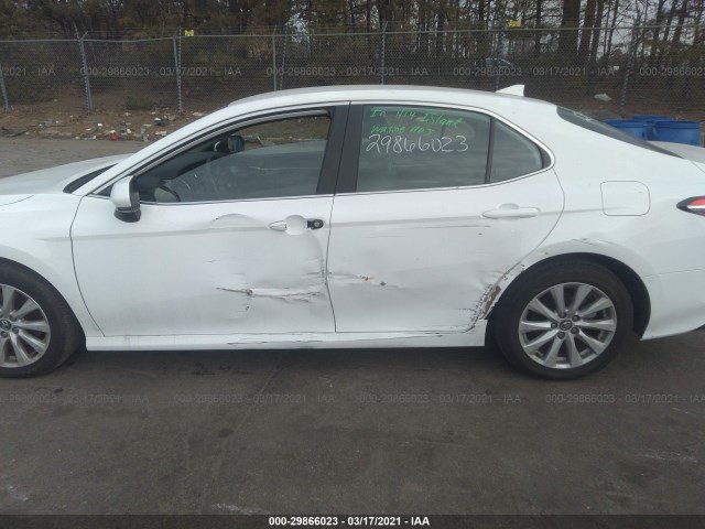 Photo 5 VIN: 4T1C11AK7LU904324 - TOYOTA CAMRY 