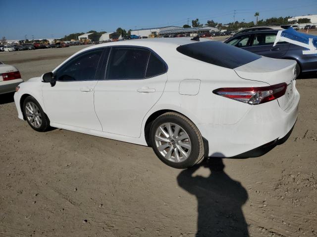 Photo 1 VIN: 4T1C11AK7LU932883 - TOYOTA CAMRY LE 