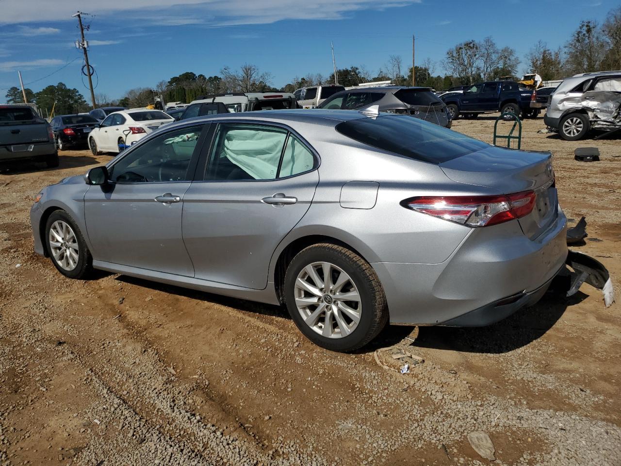 Photo 1 VIN: 4T1C11AK7LU995160 - TOYOTA CAMRY 