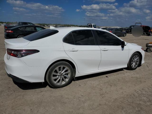 Photo 2 VIN: 4T1C11AK7MU437889 - TOYOTA CAMRY 