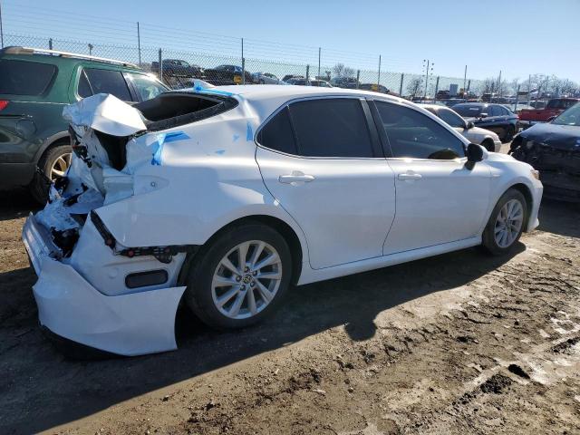 Photo 2 VIN: 4T1C11AK7NU639150 - TOYOTA CAMRY 