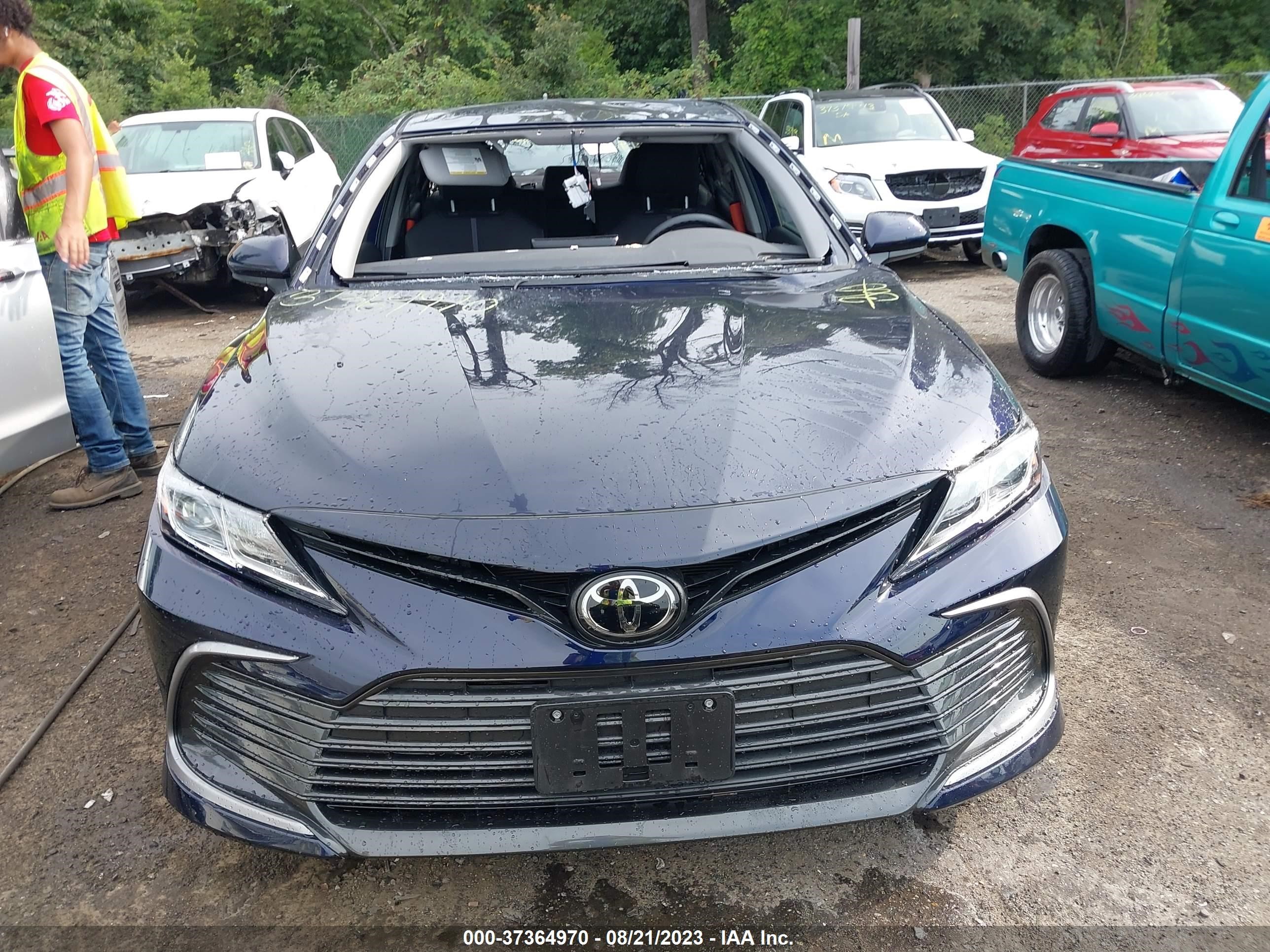 Photo 12 VIN: 4T1C11AK7NU690132 - TOYOTA CAMRY 