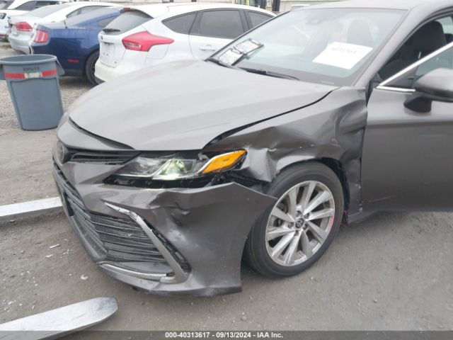 Photo 5 VIN: 4T1C11AK7NU693516 - TOYOTA CAMRY 