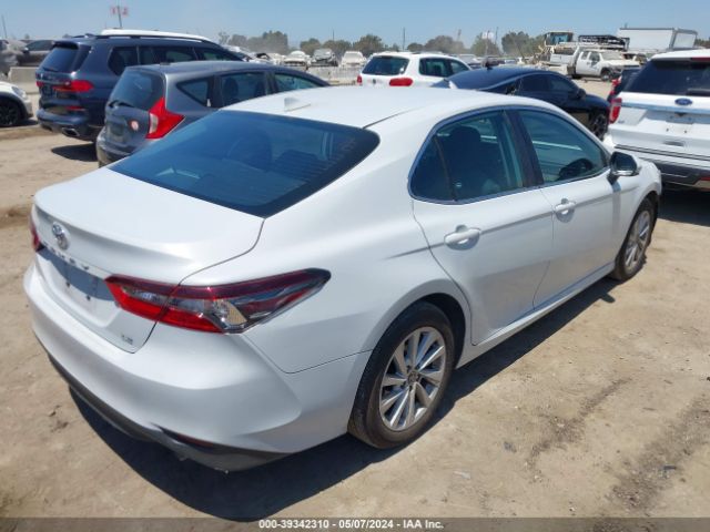 Photo 3 VIN: 4T1C11AK7PU125155 - TOYOTA CAMRY 