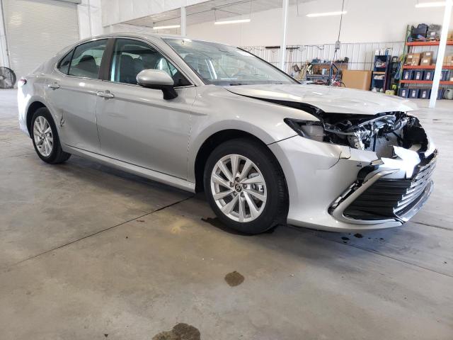 Photo 3 VIN: 4T1C11AK7PU750638 - TOYOTA CAMRY LE 