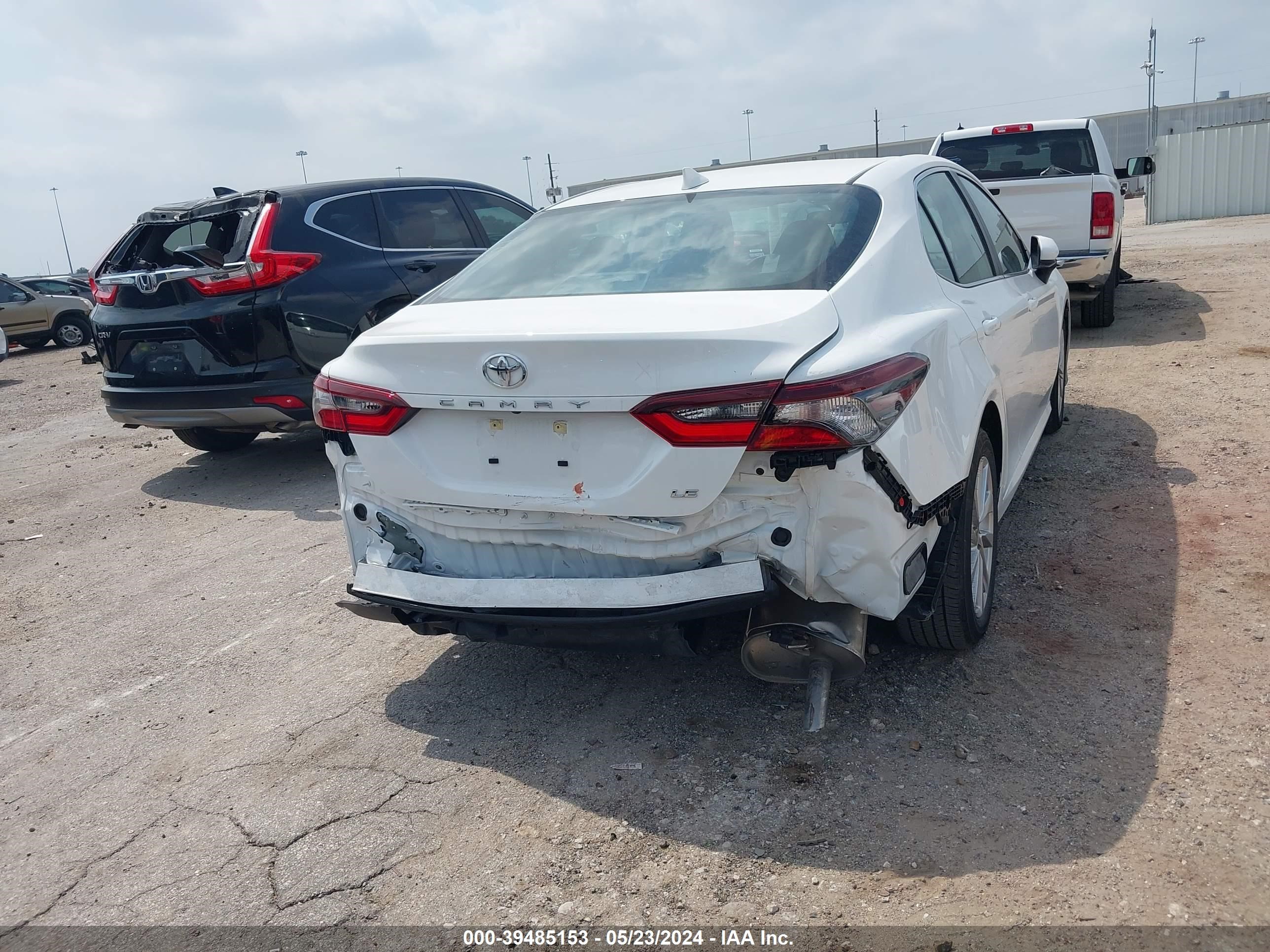 Photo 5 VIN: 4T1C11AK7RU223654 - TOYOTA CAMRY 