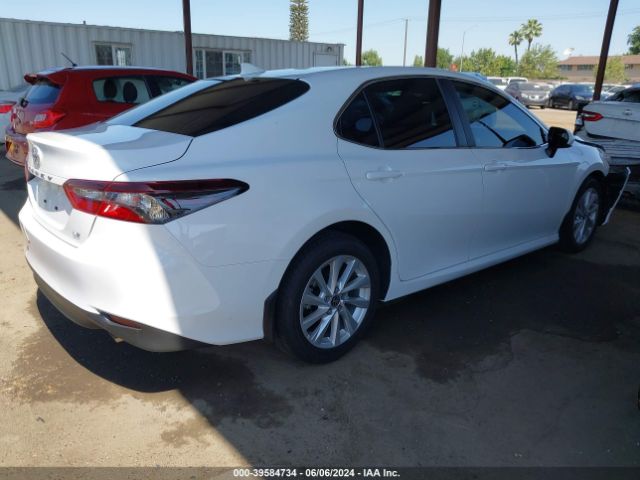 Photo 3 VIN: 4T1C11AK7RU253897 - TOYOTA CAMRY 