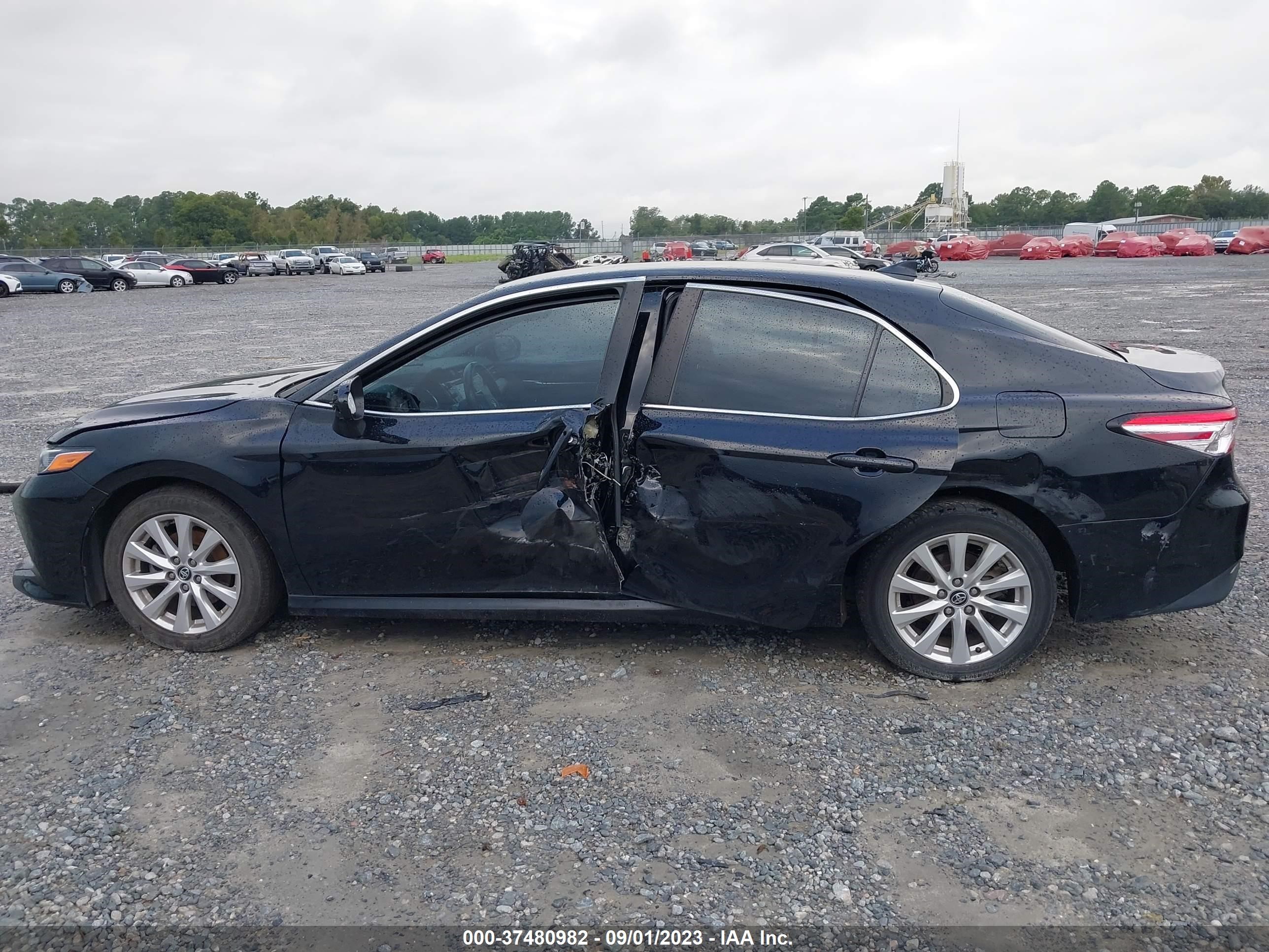 Photo 13 VIN: 4T1C11AK8LU935713 - TOYOTA CAMRY 