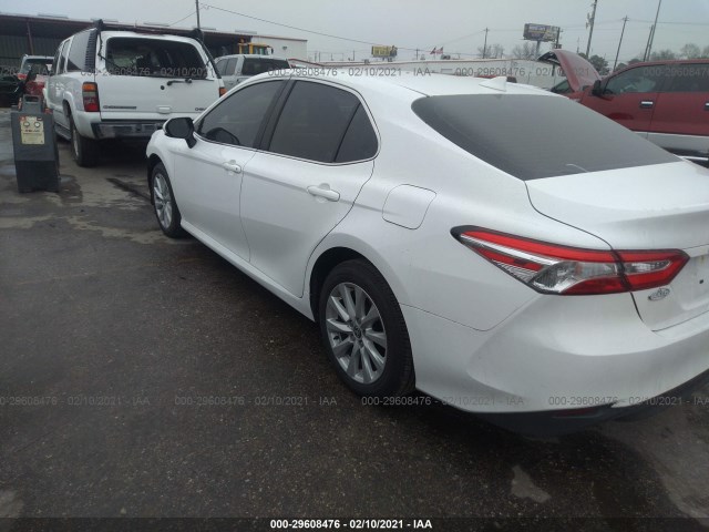 Photo 2 VIN: 4T1C11AK8LU963043 - TOYOTA CAMRY 