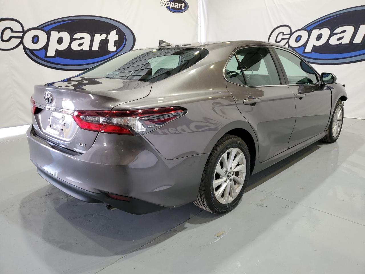 Photo 2 VIN: 4T1C11AK8MU461361 - TOYOTA CAMRY 