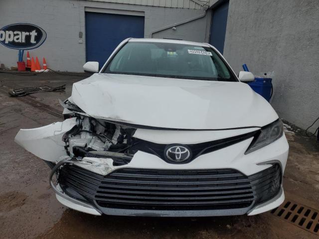 Photo 4 VIN: 4T1C11AK8NU618758 - TOYOTA CAMRY 