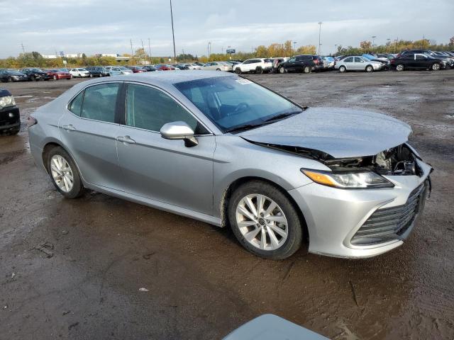 Photo 3 VIN: 4T1C11AK8NU620879 - TOYOTA CAMRY LE 