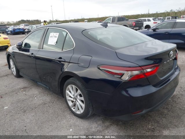 Photo 2 VIN: 4T1C11AK8NU632109 - TOYOTA CAMRY 