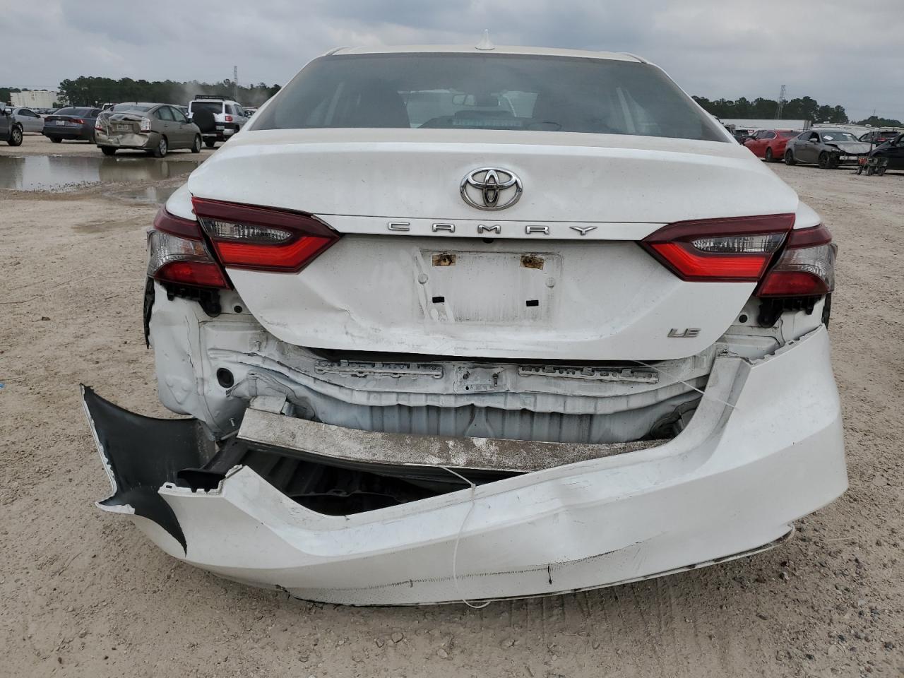 Photo 5 VIN: 4T1C11AK8NU633311 - TOYOTA CAMRY 