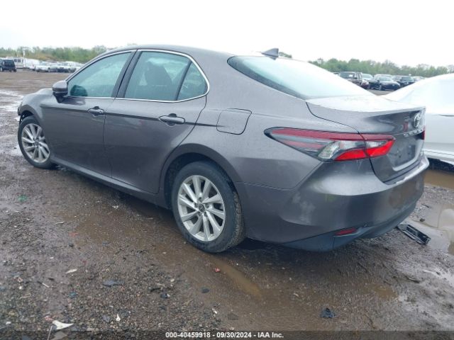 Photo 2 VIN: 4T1C11AK8NU667345 - TOYOTA CAMRY 