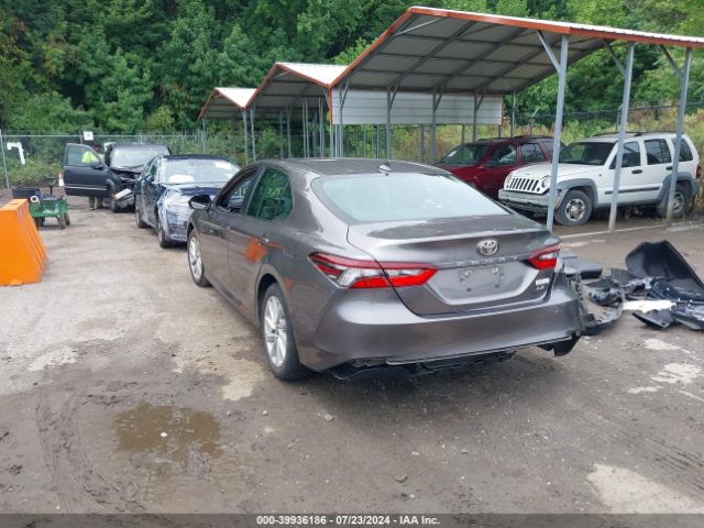 Photo 2 VIN: 4T1C11AK8NU673260 - TOYOTA CAMRY 