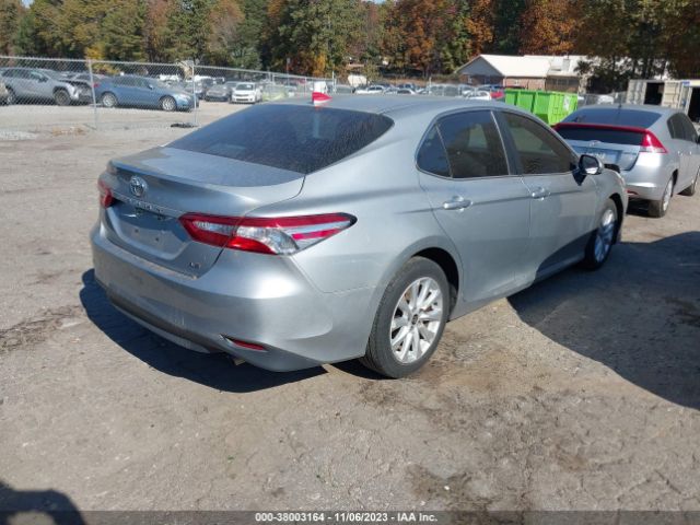 Photo 3 VIN: 4T1C11AK9LU402320 - TOYOTA CAMRY 