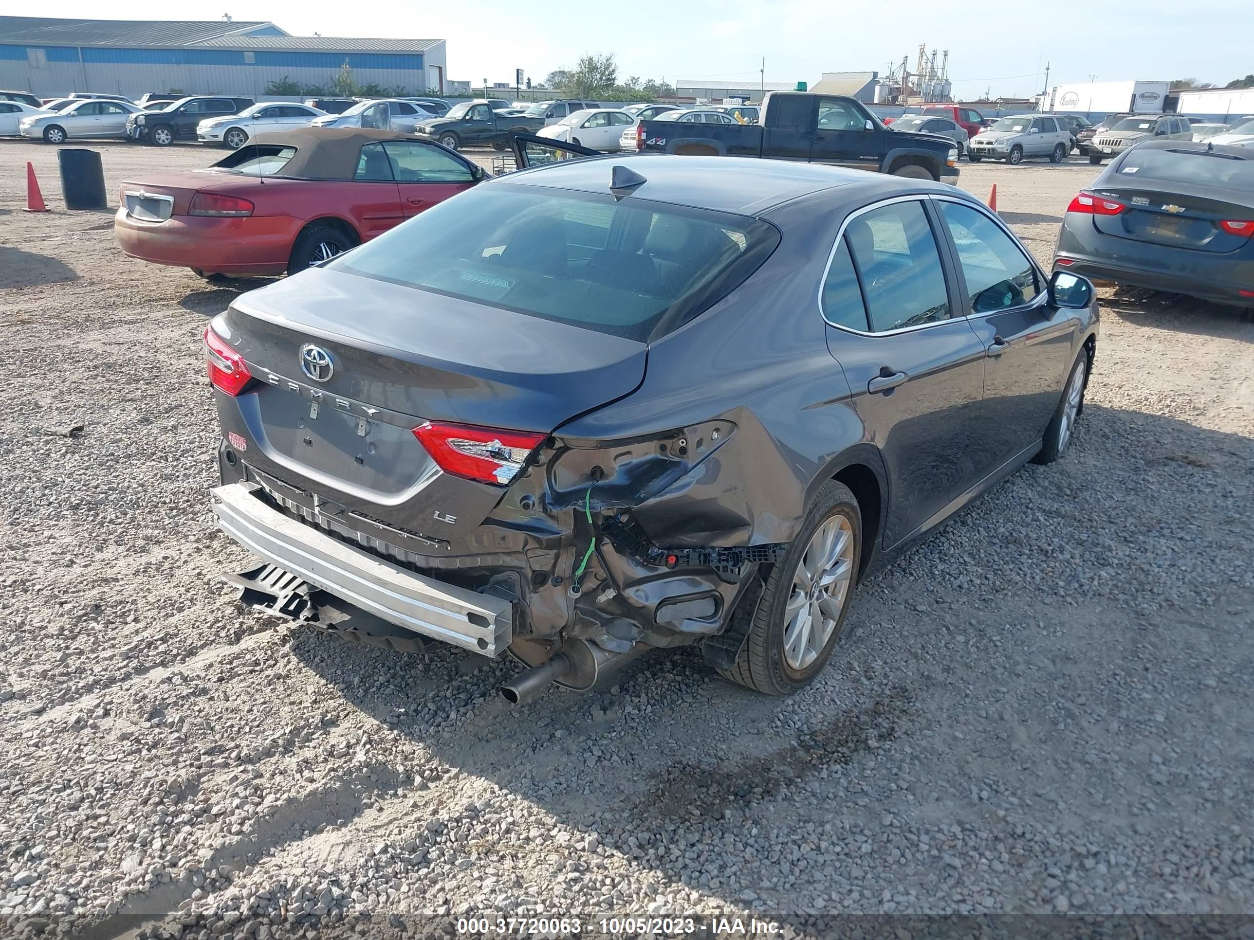 Photo 3 VIN: 4T1C11AK9LU882200 - TOYOTA CAMRY 