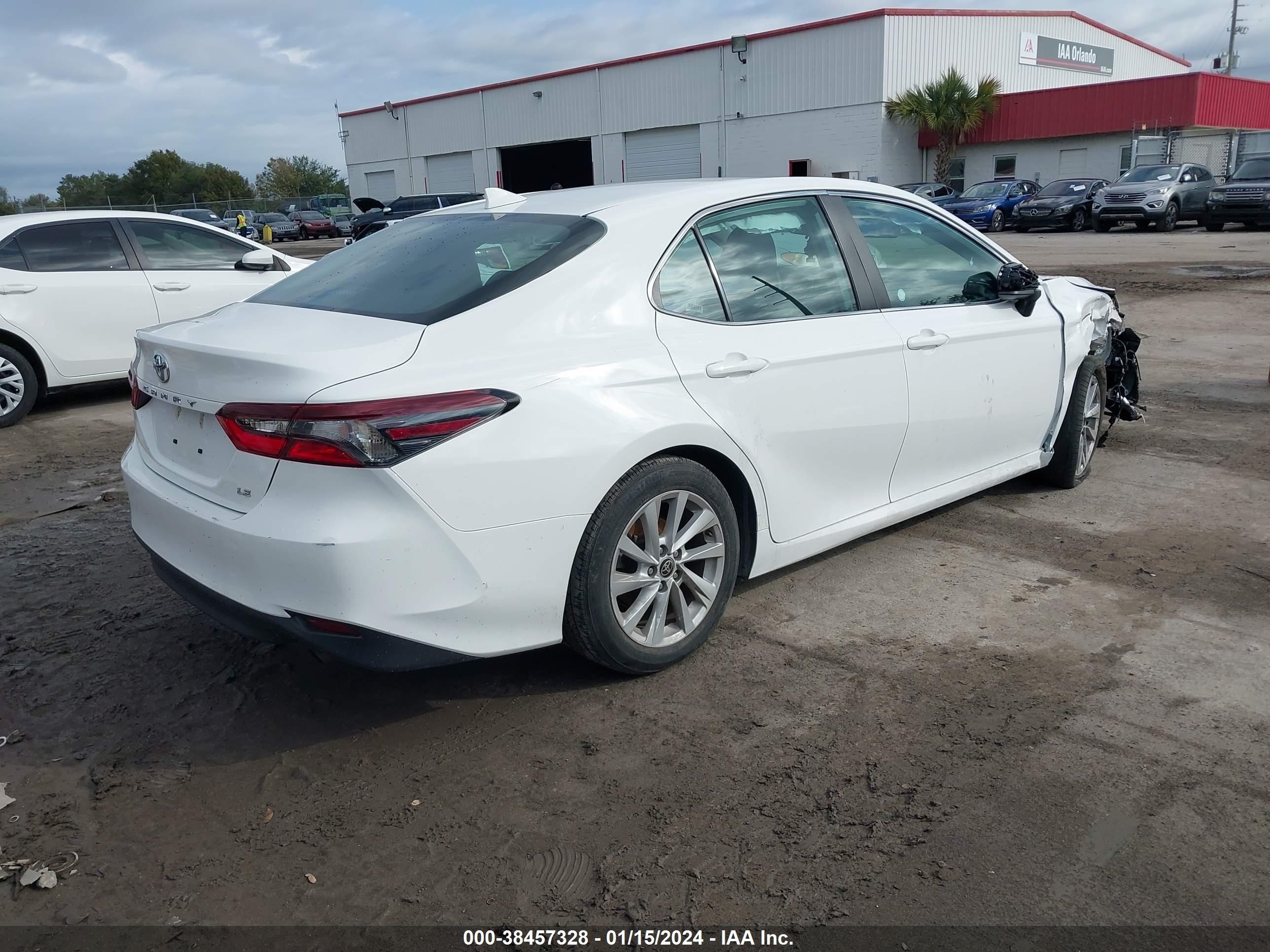 Photo 3 VIN: 4T1C11AK9NU008576 - TOYOTA CAMRY 