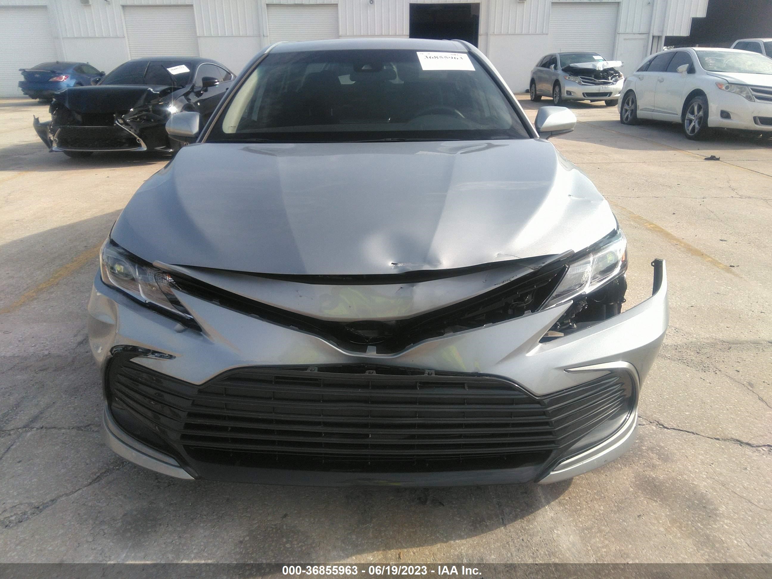 Photo 11 VIN: 4T1C11AK9NU059432 - TOYOTA CAMRY 