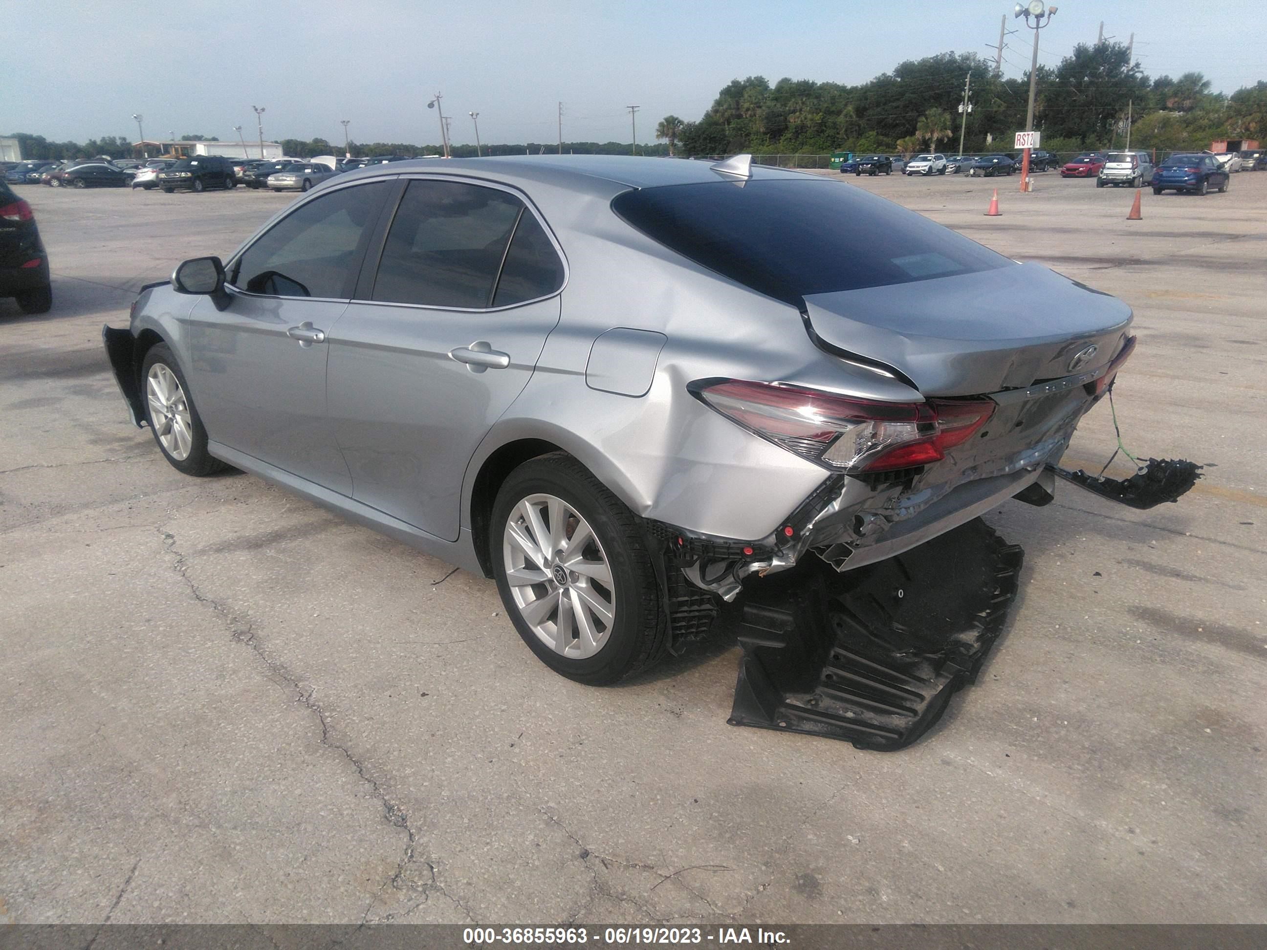 Photo 2 VIN: 4T1C11AK9NU059432 - TOYOTA CAMRY 