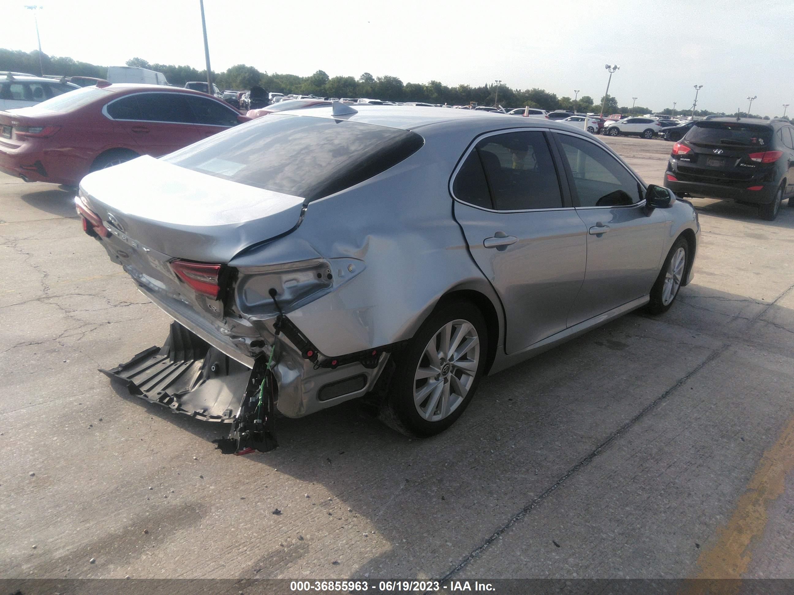 Photo 3 VIN: 4T1C11AK9NU059432 - TOYOTA CAMRY 