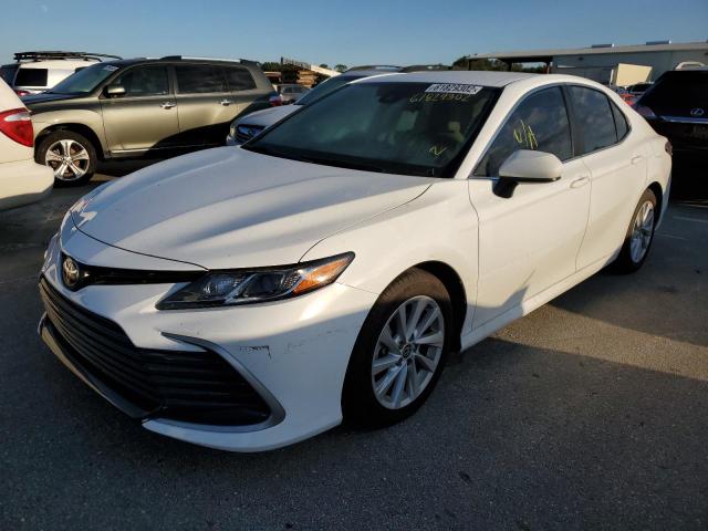 Photo 1 VIN: 4T1C11AK9NU628120 - TOYOTA CAMRY LE 