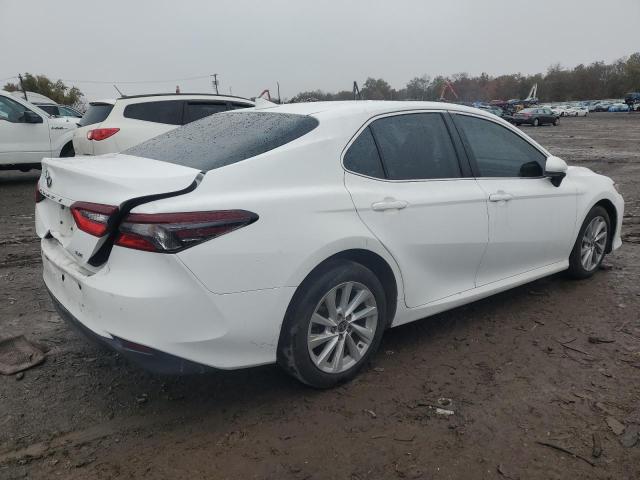 Photo 2 VIN: 4T1C11AK9NU648514 - TOYOTA CAMRY 