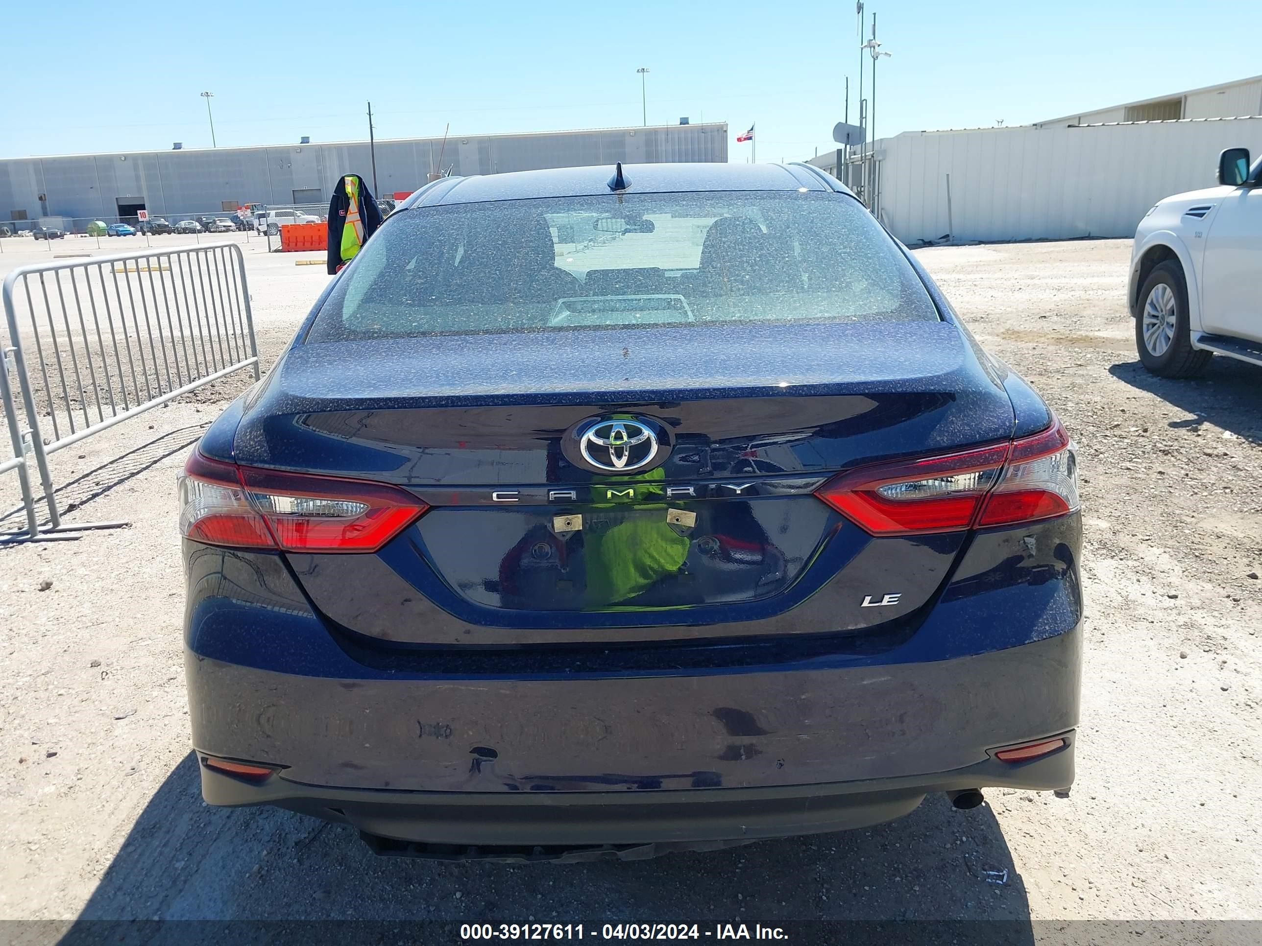 Photo 15 VIN: 4T1C11AK9NU682128 - TOYOTA CAMRY 