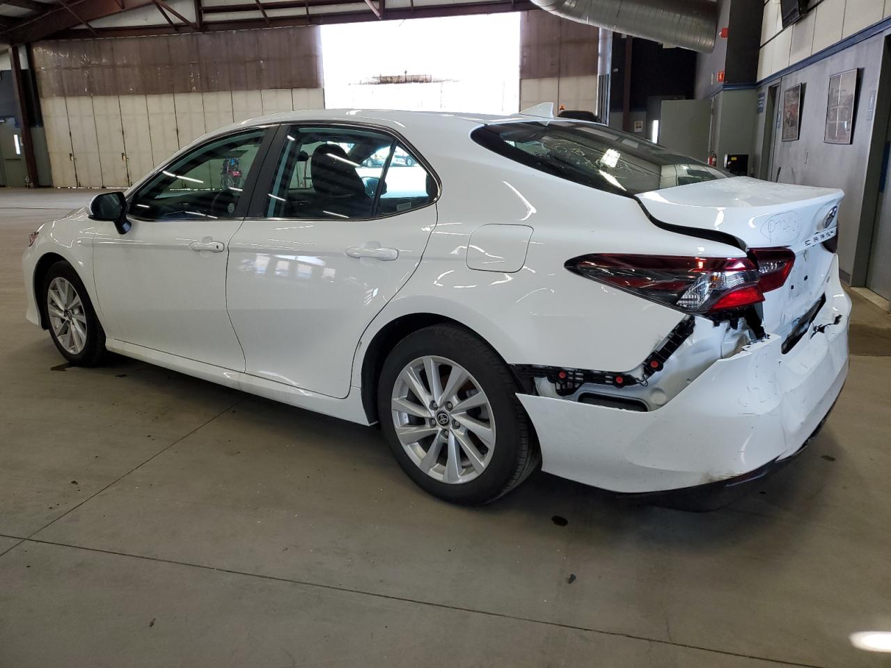 Photo 1 VIN: 4T1C11AK9PU167908 - TOYOTA CAMRY 