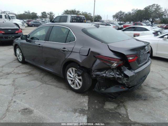 Photo 2 VIN: 4T1C11AK9PU744002 - TOYOTA CAMRY 