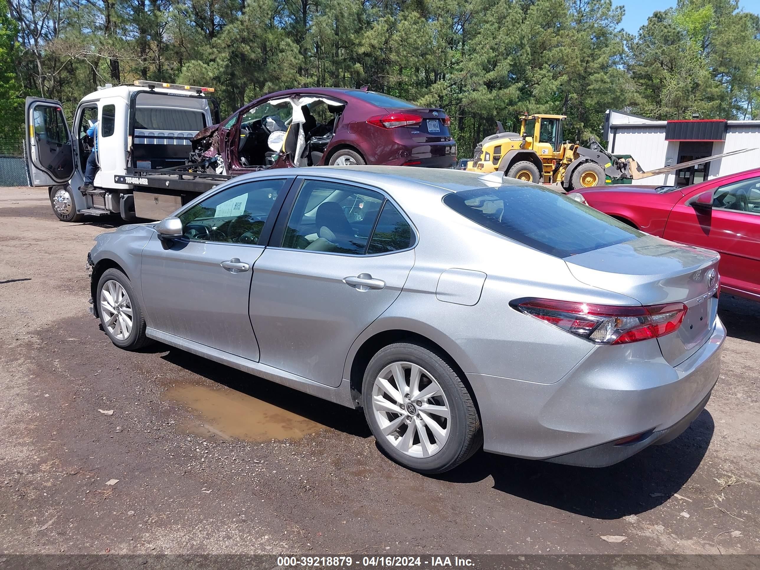 Photo 2 VIN: 4T1C11AK9PU787996 - TOYOTA CAMRY 