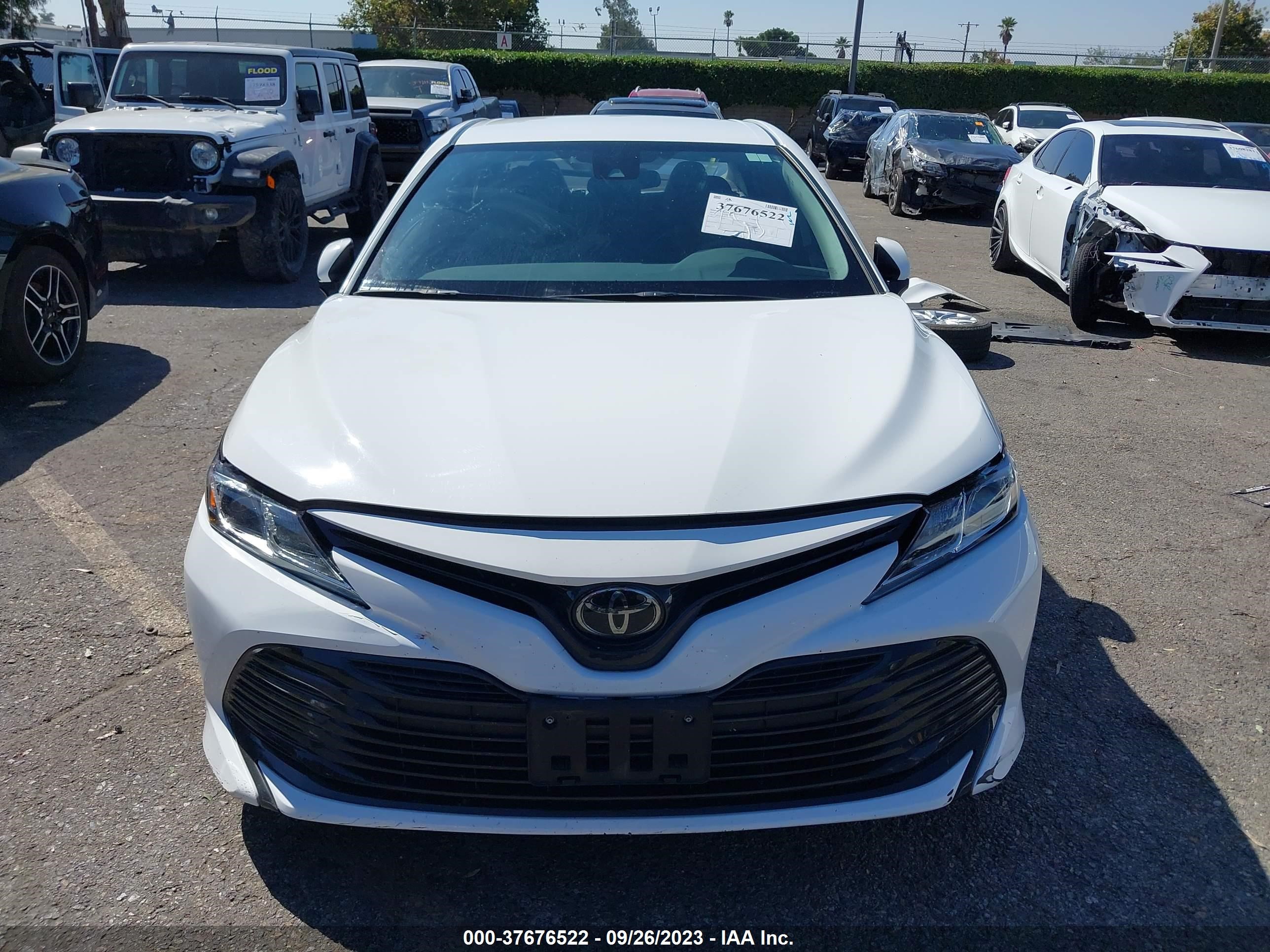 Photo 12 VIN: 4T1C11AKXLU361535 - TOYOTA CAMRY 