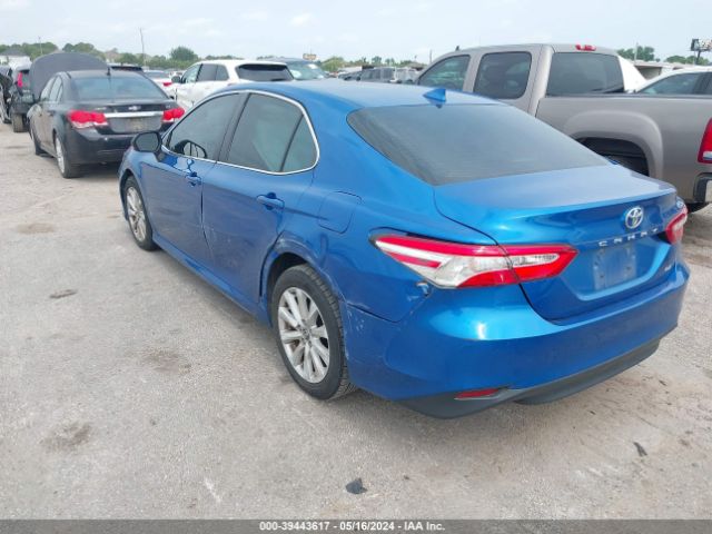 Photo 2 VIN: 4T1C11AKXLU394227 - TOYOTA CAMRY 