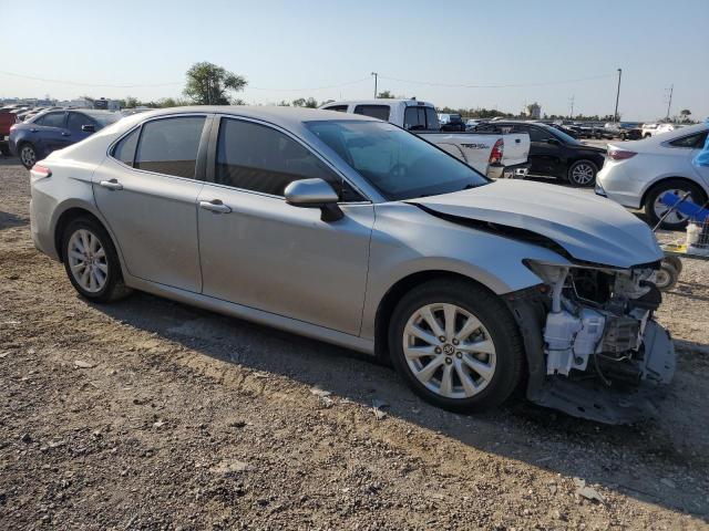 Photo 3 VIN: 4T1C11AKXLU396303 - TOYOTA CAMRY LE 