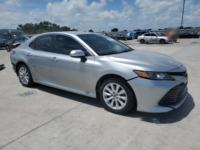 Photo 3 VIN: 4T1C11AKXLU503186 - TOYOTA CAMRY LE 