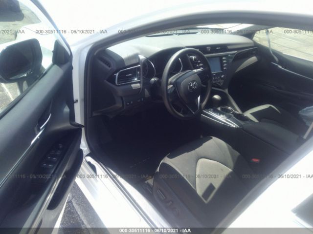 Photo 4 VIN: 4T1C11AKXLU923451 - TOYOTA CAMRY 