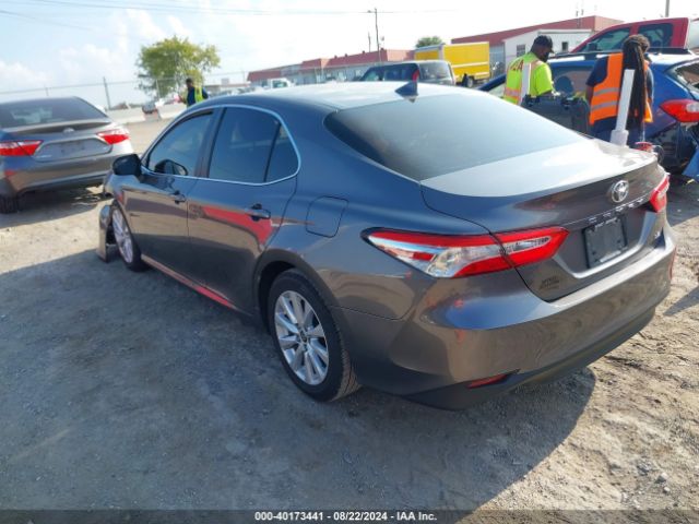 Photo 2 VIN: 4T1C11AKXLU954926 - TOYOTA CAMRY 