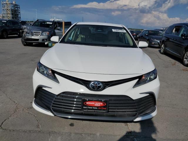 Photo 4 VIN: 4T1C11AKXMU552647 - TOYOTA CAMRY LE 