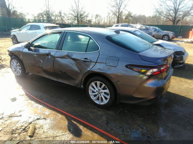 Photo 2 VIN: 4T1C11AKXMU612054 - TOYOTA CAMRY 