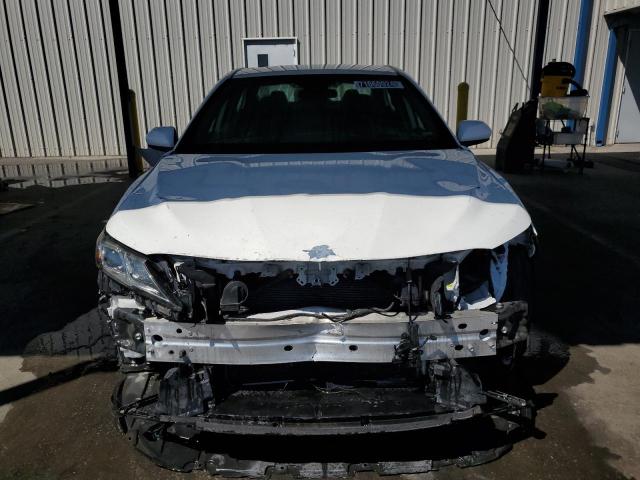 Photo 4 VIN: 4T1C11AKXNU023832 - TOYOTA CAMRY LE 