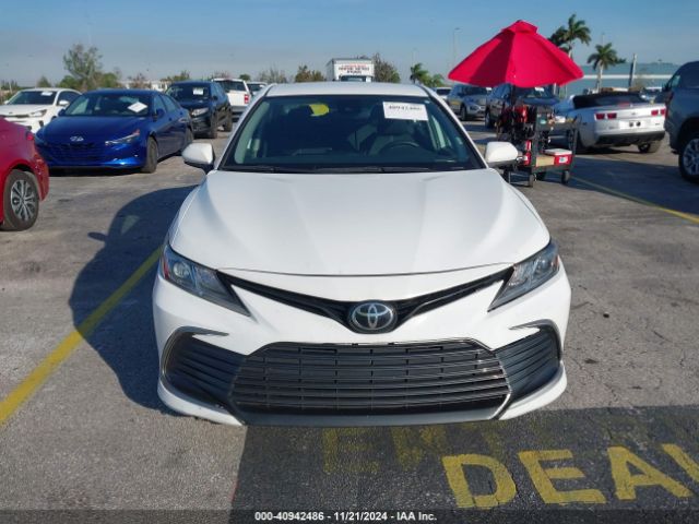 Photo 5 VIN: 4T1C11AKXNU637697 - TOYOTA CAMRY 